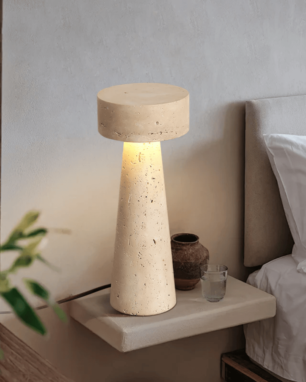 Lunaro | Travertine Table Lamp | Dufsel