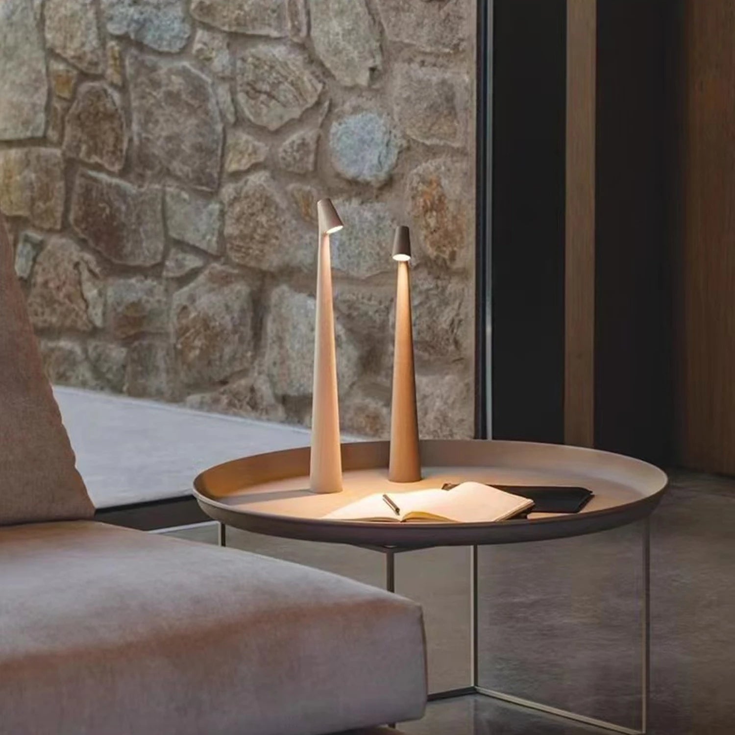 LumaNook | Drahtlose LED-Touch-Tischlampe im nordischen minimalistischen Stil, 3-Stufen-Dimmung, bis zu 10 Stunden Akkulaufzeit für Wohnzimmer, Schlafzimmer und Büro | Dufsel