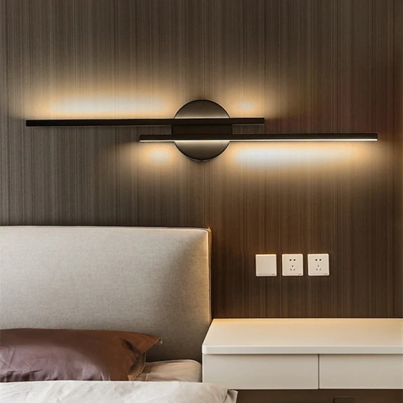 Kirrea | Moderne Zwillings-Lineare LED-Wandleuchte in Schwarz und Weiß Metall für das Schlafzimmer | Dufsel