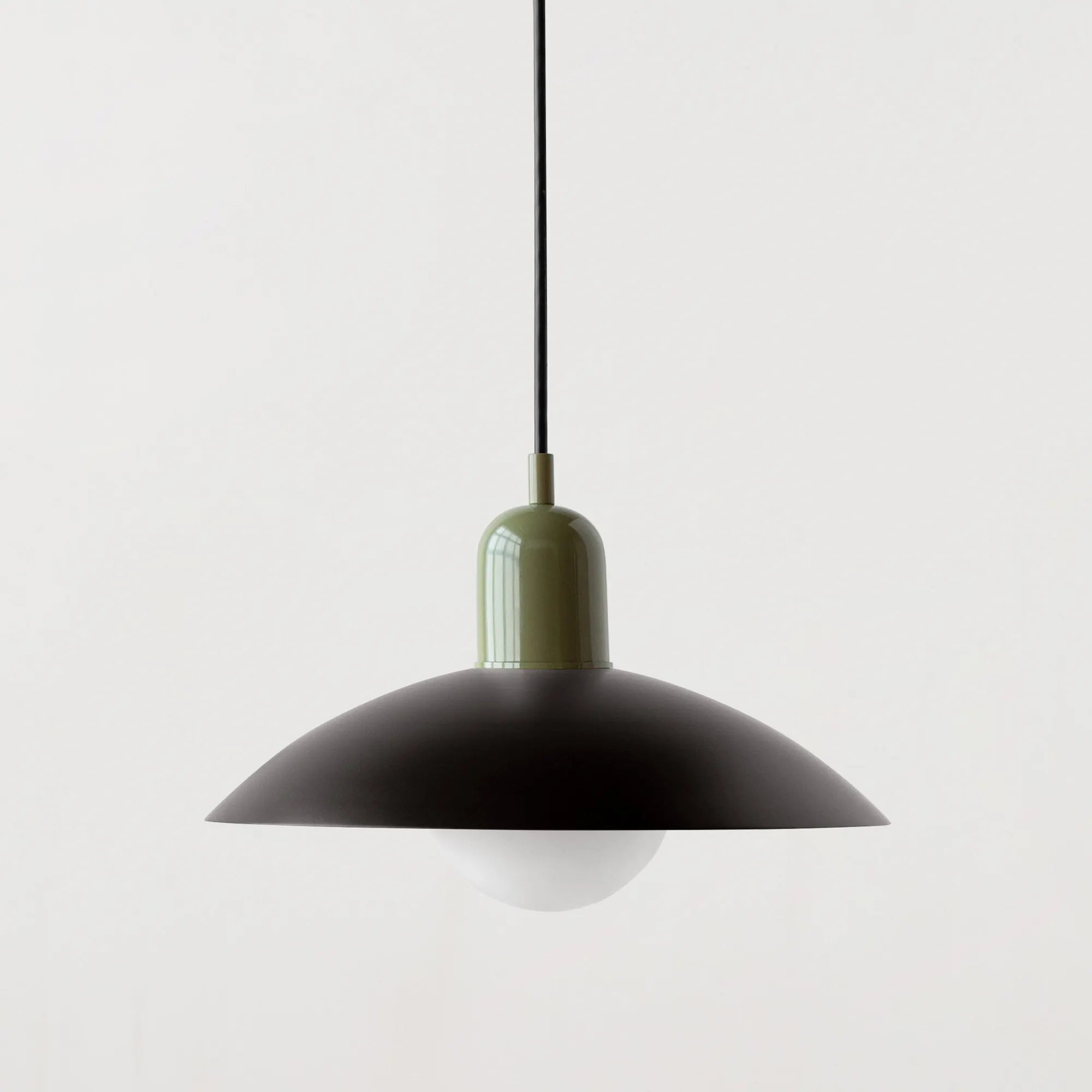 Avela | Mid-Century Pendant Light | Dufsel