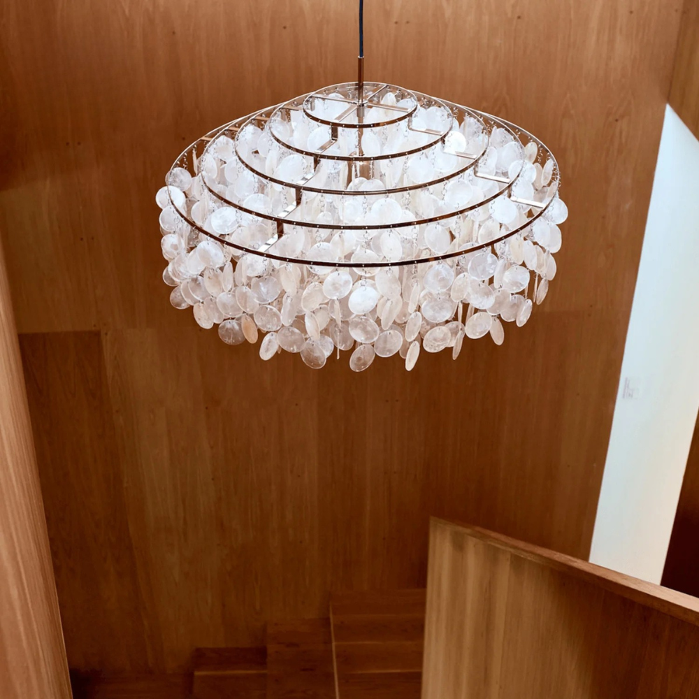 Shell-Shaped Pendant Light | Dufsel